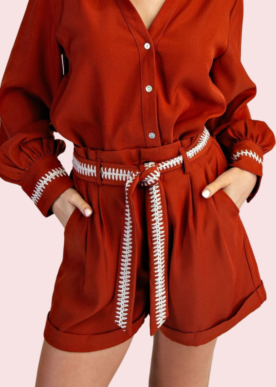 AUTUM DAYS AHEAD HIGH WAIST STITCH BELTED SHORTS- BURGUNDY OR RUST