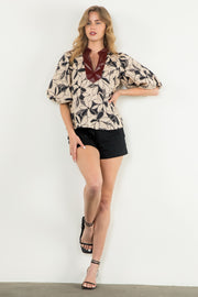 JUST SAY THE WORD BLACK FLORAL PUFF SLEEVE TOP