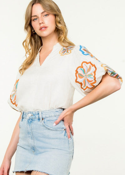 DRIVING TO THE COAST EMBROIDERED PUFF SLEEVE TOP