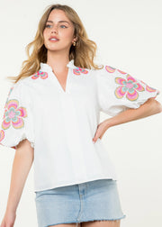 TOUCH OF SWEETNESS EMBROIDERED PUFF SLEEVE TOP