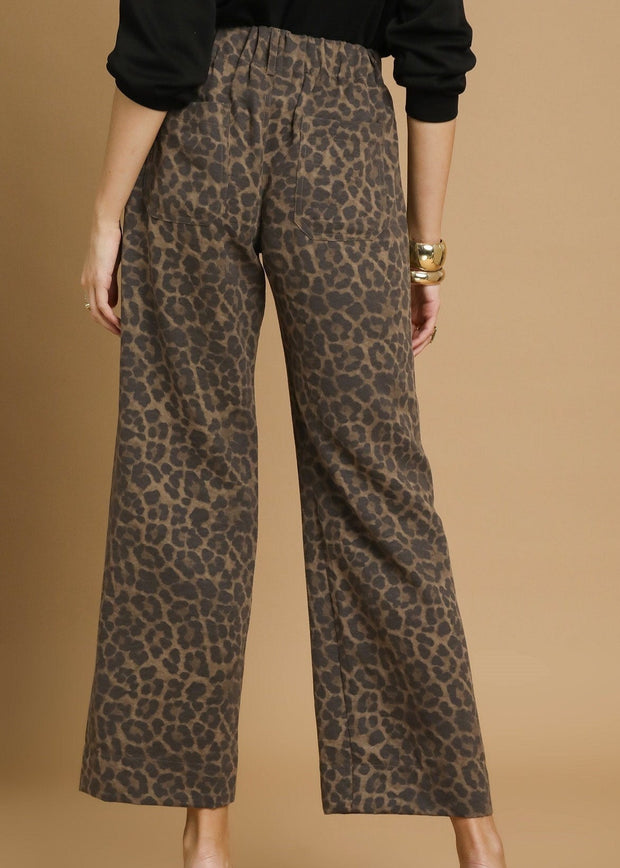 WILDLY POISED ANIMAL PRINT PANTS