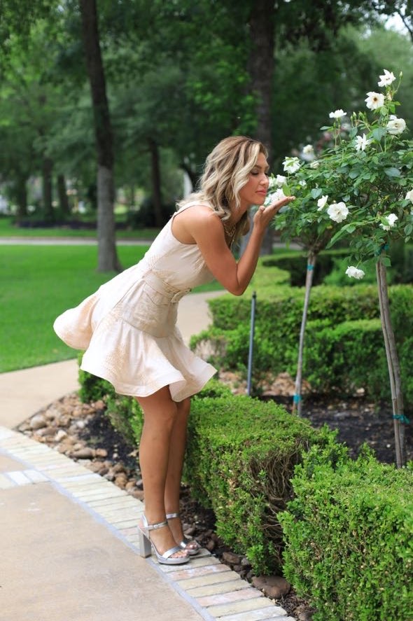 SATURDAY FEELINGS WOVEN EMBROIDERY TAUPE SLEEVELESS DRESS