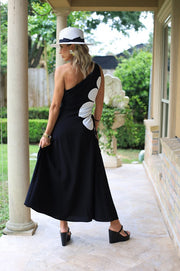 SUNNY DESIGN BLACK SIDE CUTOUT FLOWER DETAIL MAXI DRESS