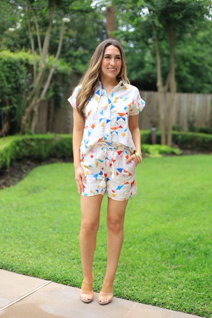 PICNIC PLANS GEOMETRIC PRINT SHORTS