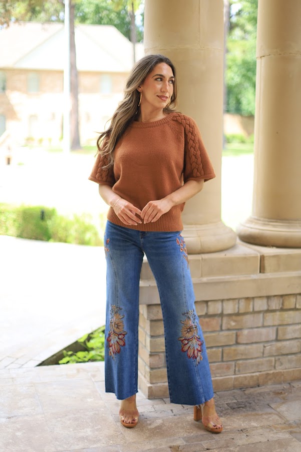 LONG WEEKEND CAMEL SWEATER