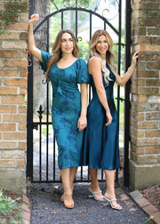 ART GALLERY SOCIAL HUNTER GREEN DRESS