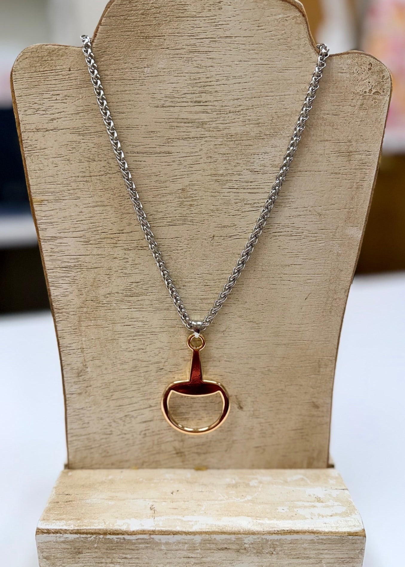 EQUESTRIAN STYLE BIT NECKLACE STATEMENT NECKLACE - GOLD OR SILVER