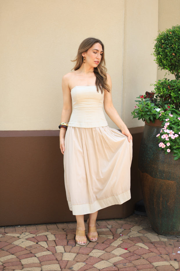 ELEGANT EVENING ECRU CORSET LINED STRAPLESS DRESS
