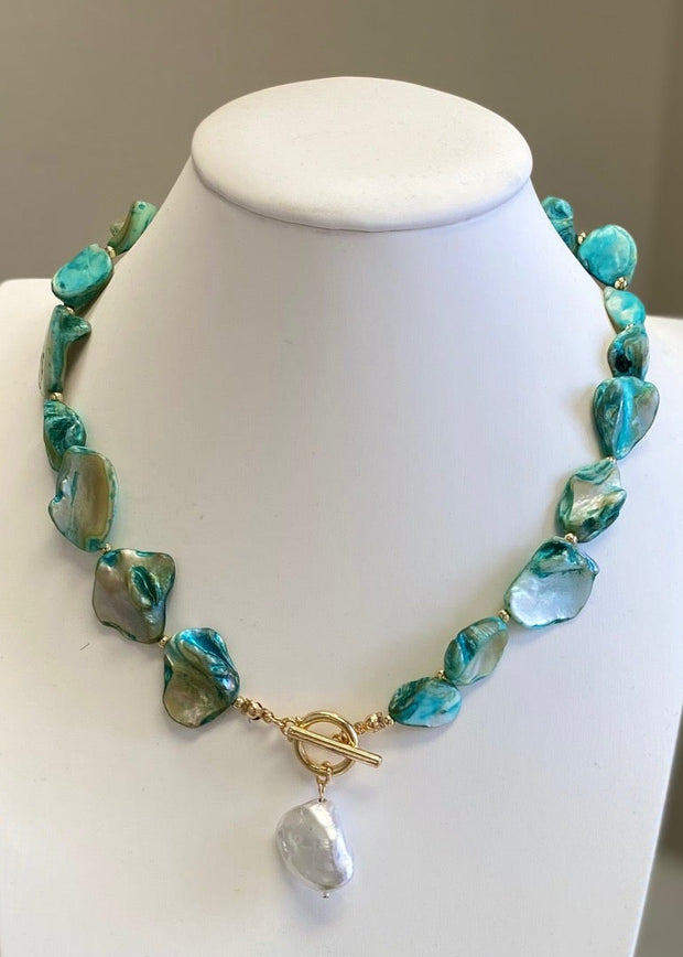 UNDER THE SEA SHELL NECKLACES - ASSORTED STYLES