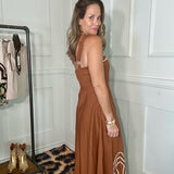 DREAMY MOMENT SLEEVELESS MIDI DRESS