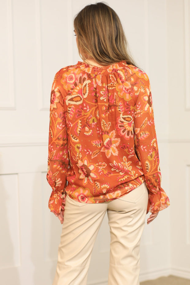 KEEP THINGS CLASSY FLORAL LUREX TOP