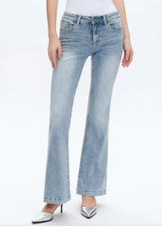 BAYEAS LOW RISE LIGHT WASH FLARE JEANS