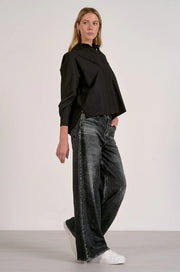 ELAN SWEATPANT JEANS IN GREY WASH
