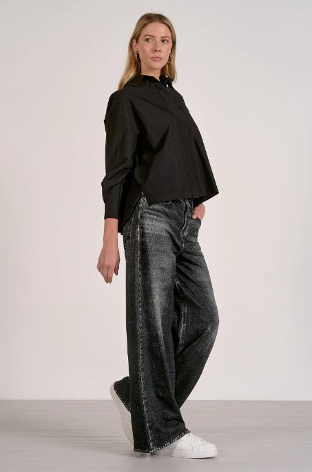 ELAN SWEATPANT JEANS IN GREY WASH