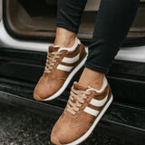 THE JETLAG WASHED COGNAC SNEAKER