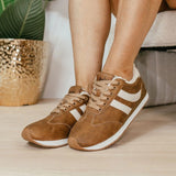 THE JETLAG WASHED COGNAC SNEAKER