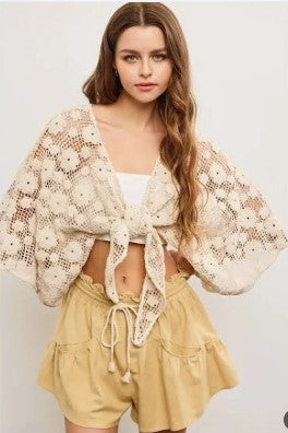BOHO FEELS FRONT TIE CROCHET TOP