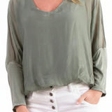 WEEKEND STROLL GIGI MODA SILK BLOUSE