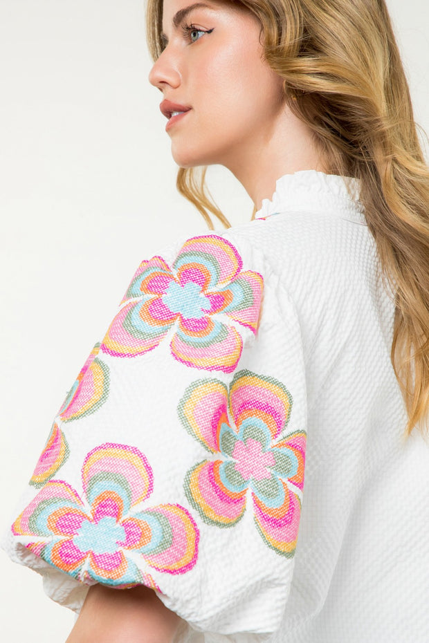 TOUCH OF SWEETNESS EMBROIDERED PUFF SLEEVE TOP