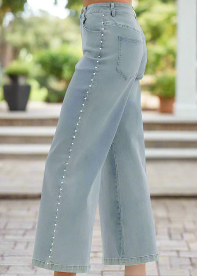 PARTY ON THE SIDE PEARL DETAIL JEANS
