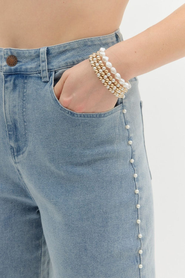PARTY ON THE SIDE PEARL DETAIL JEANS