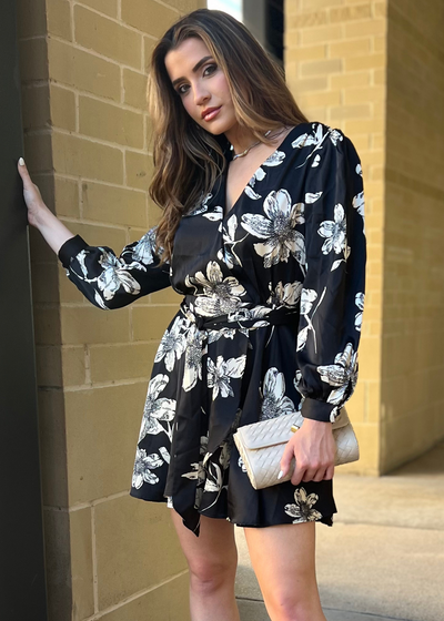 CASUALLY ELEGANT BLACK FLORAL MINI DRESS