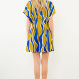 RETRO ENERGY WAVY STRIPE PATTERN DRESS