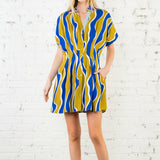 RETRO ENERGY WAVY STRIPE PATTERN DRESS